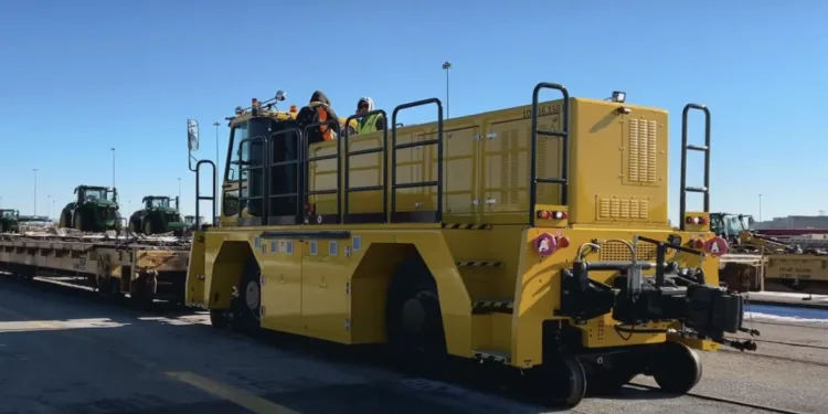Port of Baltimore claims a first with battery-electric railcar mover