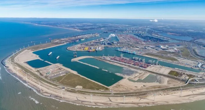 Port of Rotterdam increases investments amid strong financial performance and container growth