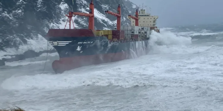 Salvors struggle to refloat MSC boxship off Newfoundland