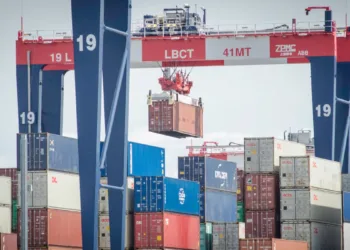 Tariff fears help Port of Long Beach containers to best start on record