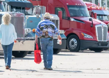 Trucking-backed suit may be arena for dumping Biden independent contractor rule