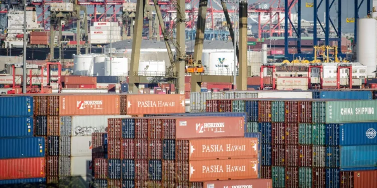 While supply chain frets, Port of Los Angeles sees record January volume