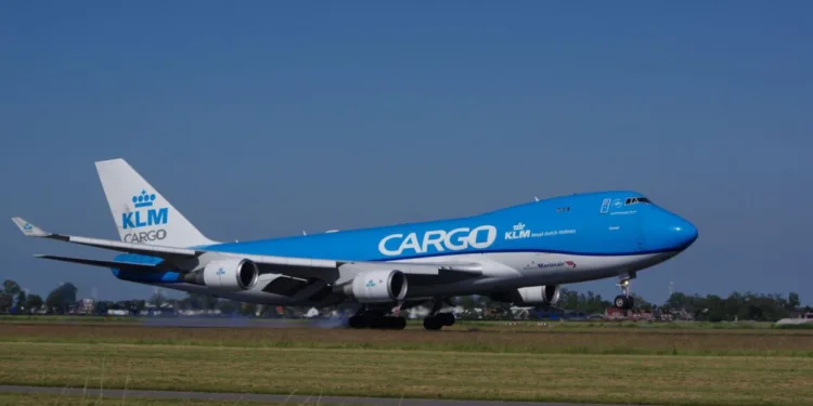 Air France-KLM trims Airbus order for A350 freighter