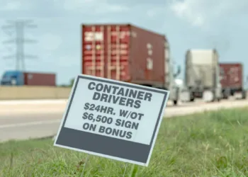 Arkansas lawmakers debate crackdown on undocumented truckers