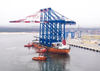 Baltic Hub receives three additional STS cranes