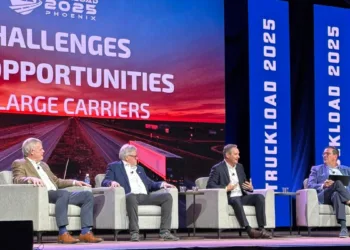 Carriers big and small at TCA wait for signs of freight market turnaround