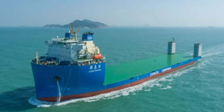 COSCO Shipping Specialized Carriers books semisub heavylift ship at GSI