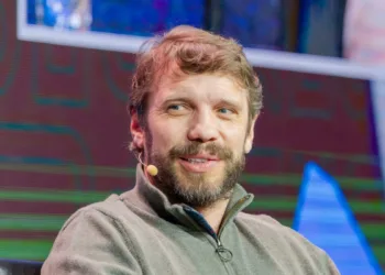 Flexport CEO: ‘Every single member on your team should be using AI’