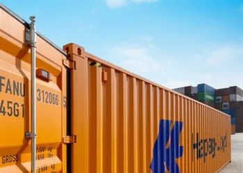 Hapag-Lloyd reports profit decline in 2024