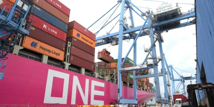 ILA, port employers sign historic 6-year contract