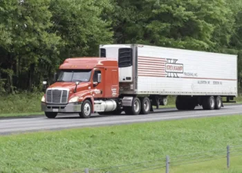Kreilkamp Trucking acquires Iowa truckload carrier’s assets