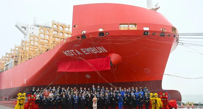 PIL names fourth 14,000 TEU LNG dual-fuel container ship