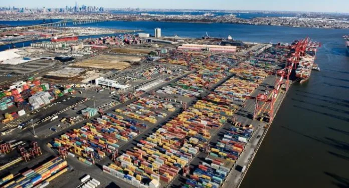Port Newark Container Terminal orders 15 additional Hybrid Konecranes Noell Straddle Carriers