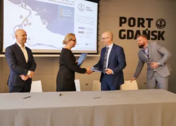 Port of Gdansk handles over 77 million tons, nears US$70 million in profit