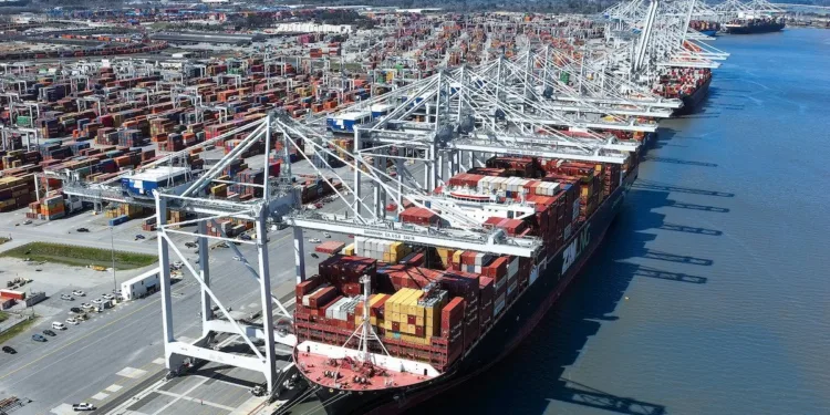 Port of Savannah sets container, rail and truck moves in February