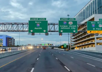 Survivor of massive I-35 crash sues Amazon, ZBN Transport for over $100M