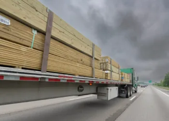 Texas trucking company, affiliates file for bankruptcy