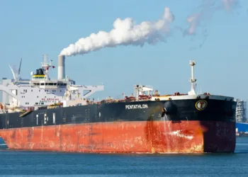 Tsakos presses on with fleet renewal