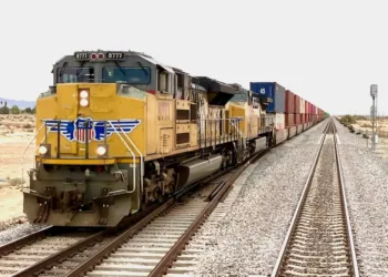 Analyst: Intermodal facing volume headwinds from tariffs, economic uncertainty