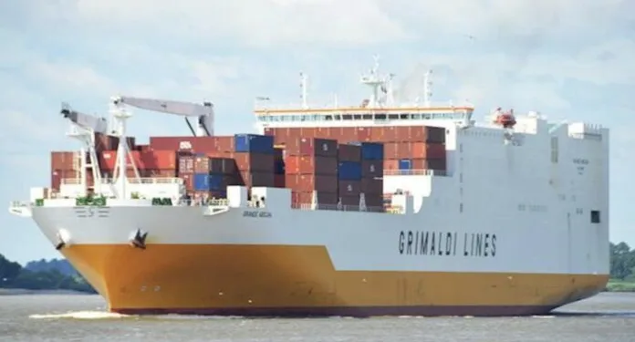 China starts Yangtze River container Ro-Ro shipping link to Africa