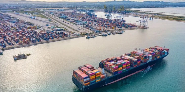 Döhles increase their shareholding in Ernst Russ