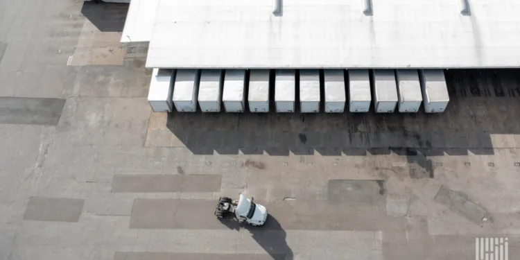 LTL rates projected to keep rising y/y in Q2, TL rates to stay ‘at the bottom’