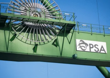 PSA mulls sale of its stake in CK Hutchison