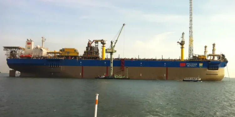 SBM Offshore banks $400m from FPSO sale and leaseback deal