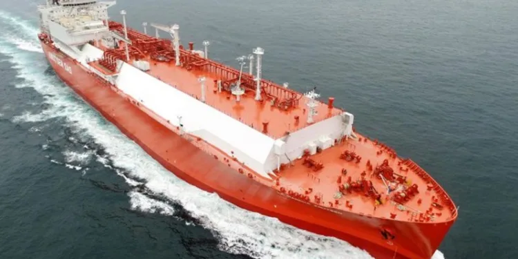 Apollo snaps up LNG shipping platform Hav Energy