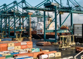 Boxships back up across Northern Europe