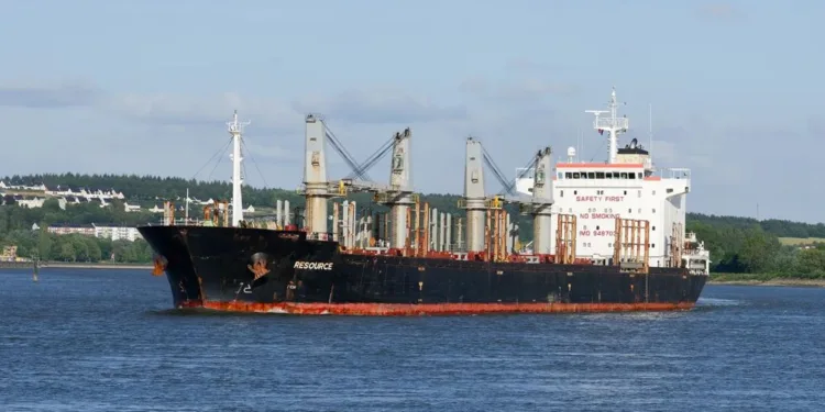 Costamare ships out 15-year-old handy