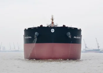 Diana Shipping agrees double bulker fixture