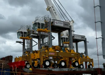Kalmar, DP World finalize major repeat order for electric equipment at London Gateway