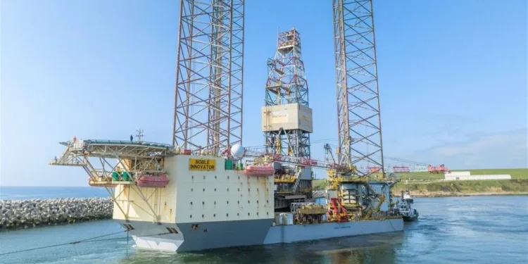 Noble fixes rig on UK carbon storage project