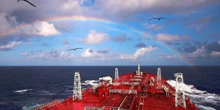 Nordic American Tankers sells elderly suezmax