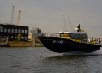 Rotterdam launches electric hydrofoil vessel pilot