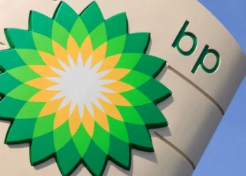 Shell weighs up takeover of BP