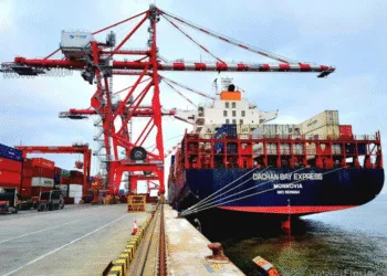 US-China tariff ceasefire sees bidding war for chartered vessels