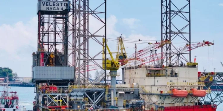 Velesto jackup to drill over 40 wells in Vietnam