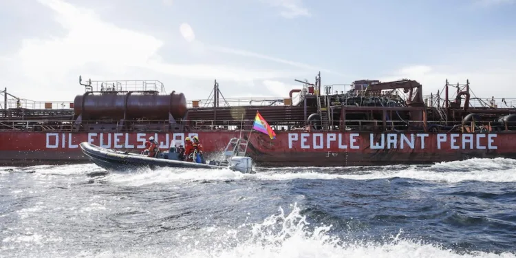 Australia places sanctions on 60 Russian tankers