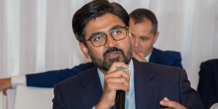 Chicago PE firm teams with Manish Singh to set up shipping tech acquisition fund