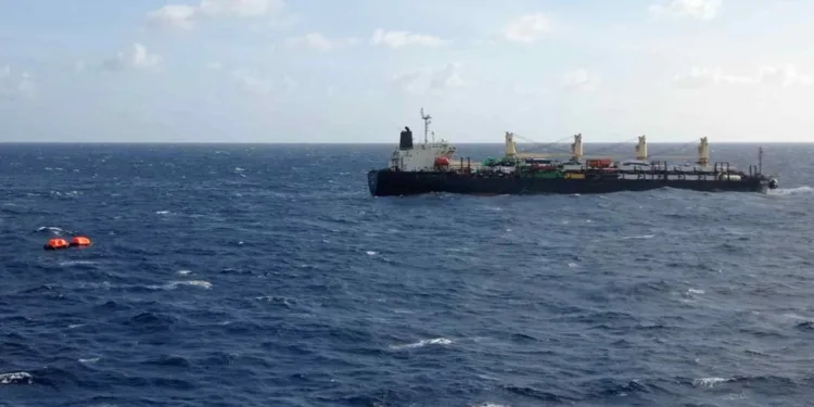 Crew rescued from sinking bulker in Indian Ocean