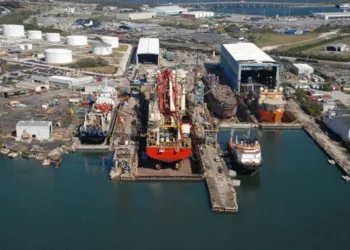 Edison Chouest Offshore to build boxships with HD Hyundai