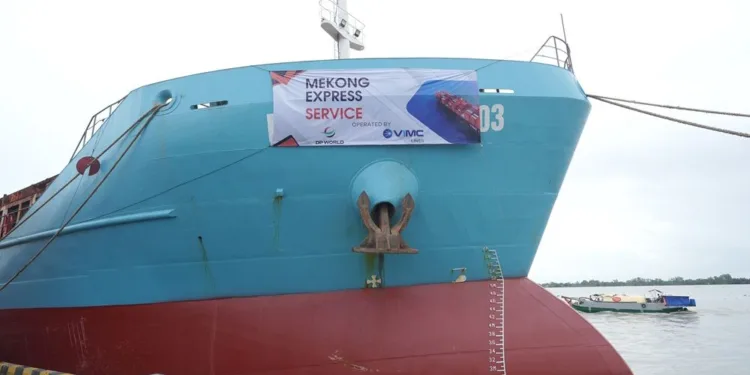 Faster, greener shipping route launched in Vietnam