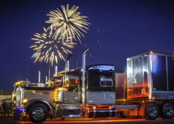 FMCSA eases trucker rules for July 4th displays