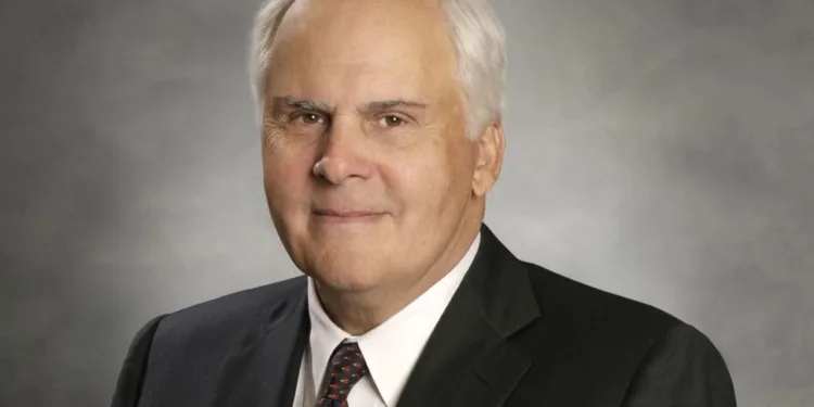 Fred Smith, FedEx founder and parcel industry pioneer, dies at 80