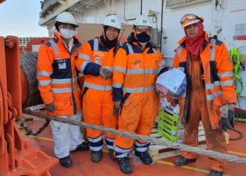 Keep calm and sail on