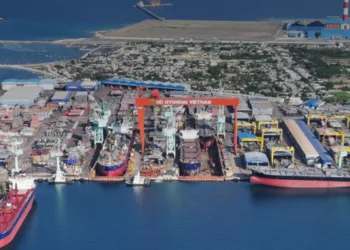 Nissen Kaiun books three LR2s at HD Hyundai yards