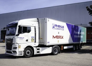 Rhenus and Merck celebrate 15 year partnership