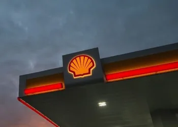 Shell dismisses reports of $82bn BP takeover
